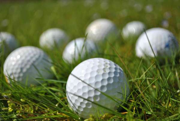 Nên chọn bóng tập golf loại nào Nên chọn bóng tập golf loại nào
