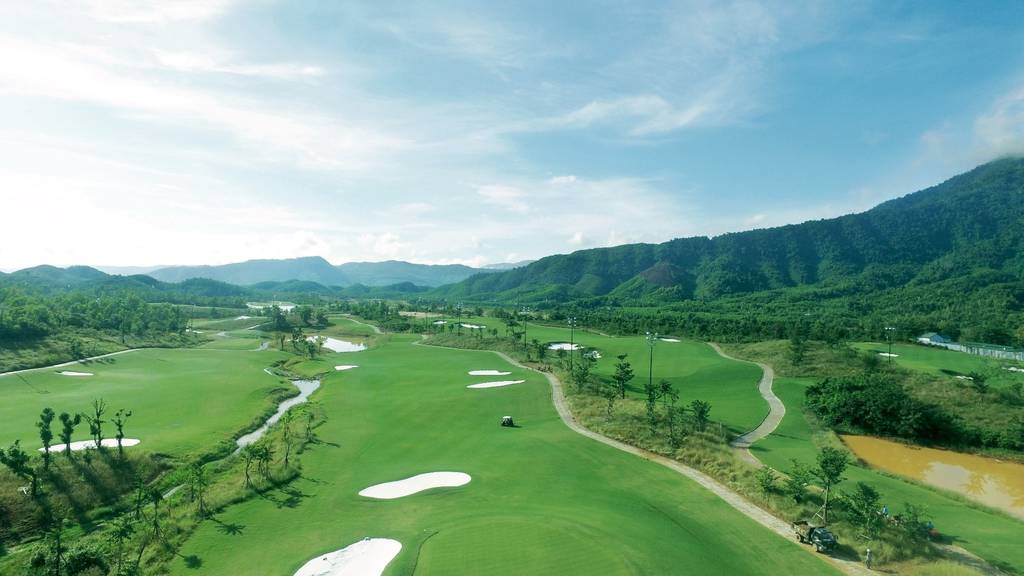 Quang cảnh sân golf đà nẵng - BRG Danang Golf Resort