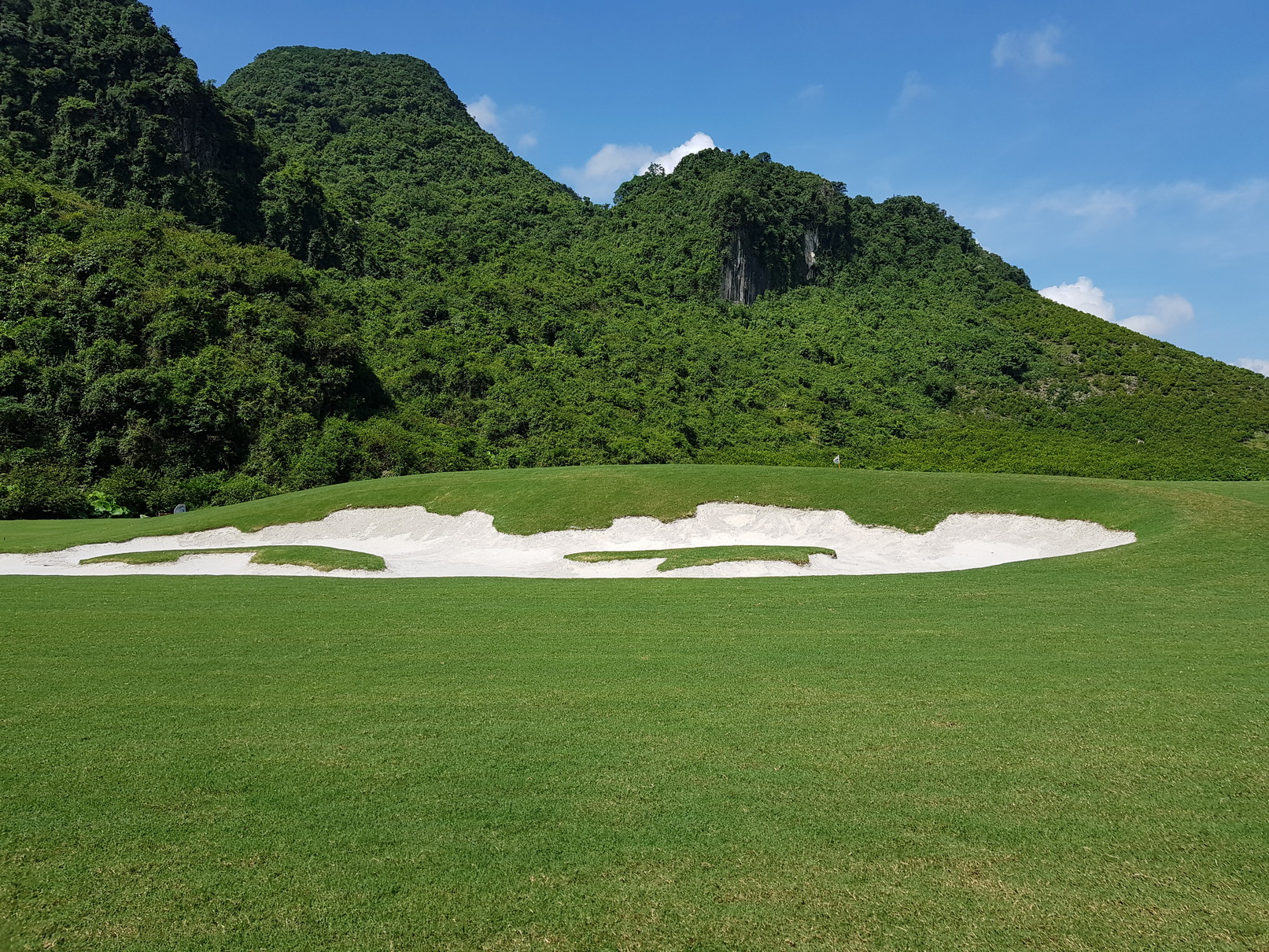 Bẫy cát tại Sân golf Kim Bảng Hà Nam