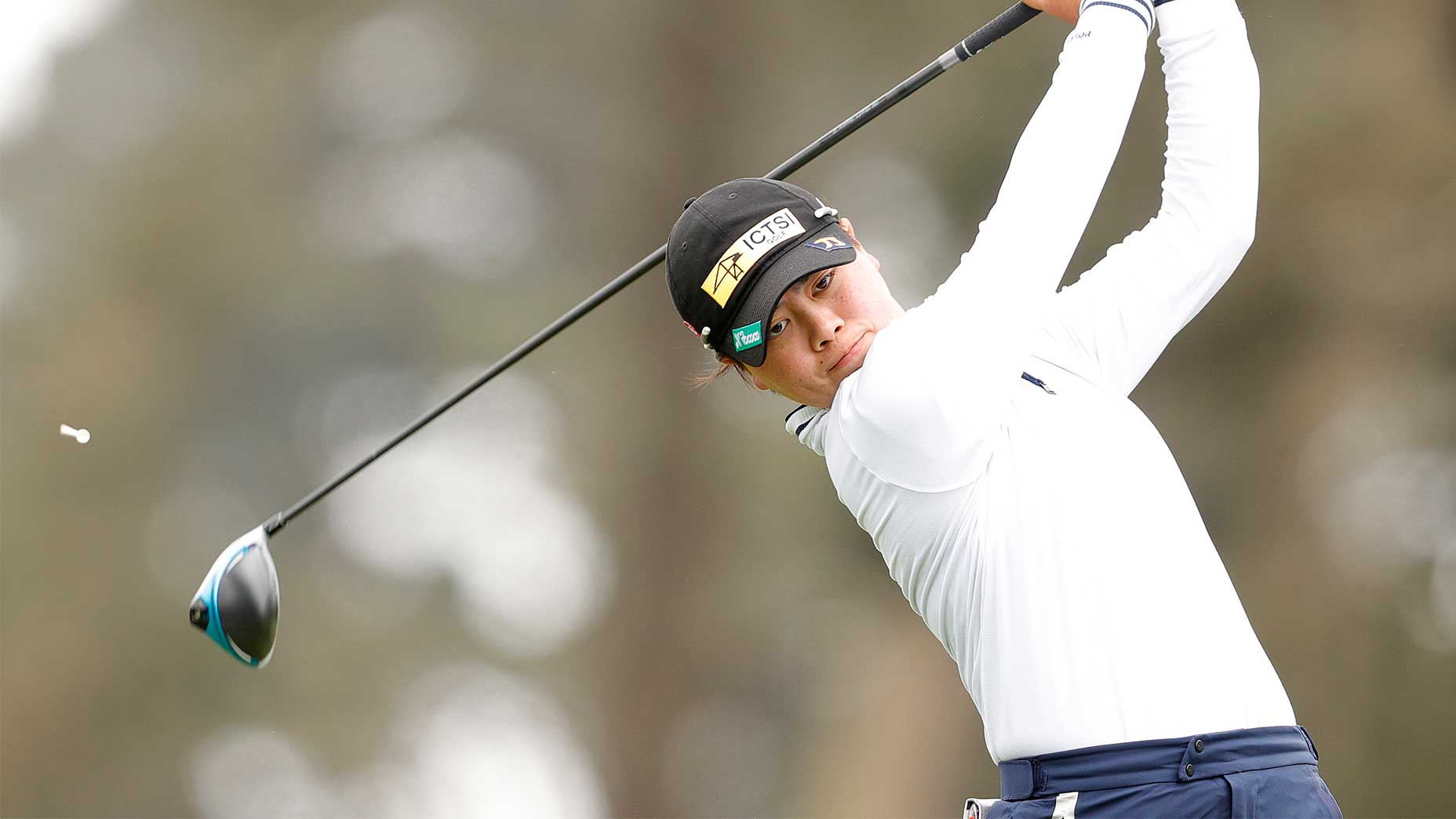Yuka Saso dẫn đầu US Women Open sau vòng hai.