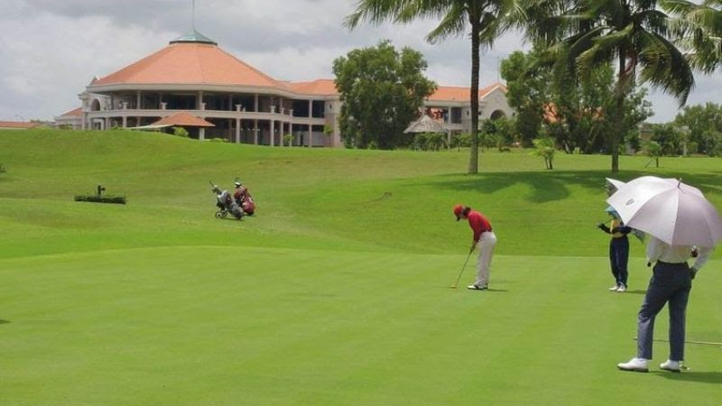 Sân golf Bình Dương thuộc khu resort đảo Hồ Điệp rất được golfer Sài Gòn ưa thích