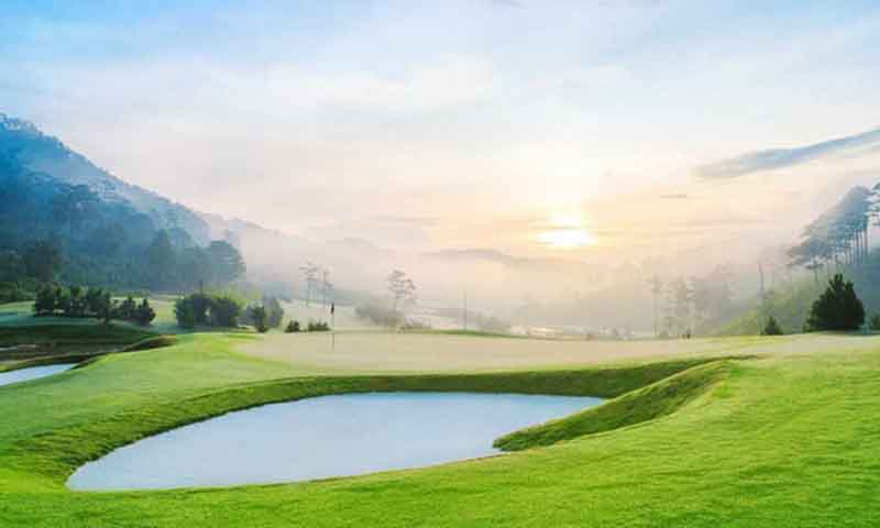 Sân golf Tuyền Lâm có thiết kế độc đáo