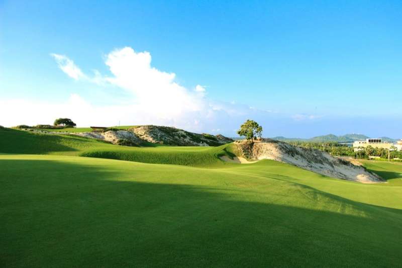 Sân golf Hồ Tràm là sân golf có tính thử thách nhất trong các sân golf ở Vũng Tàu