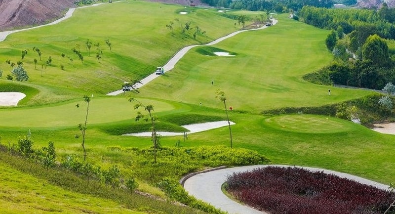 Sân golf Yên Dũng có địa chỉ tại Xã Tiền Phong, huyện Yên Dũng, tỉnh Bắc Giang