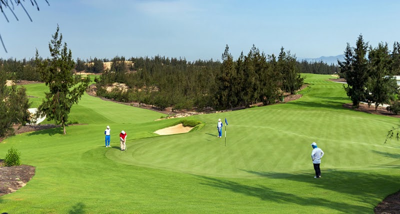 Sân golf FLC Golf Links Quy Nhơn lọt top 10 sân golf tốt nhất Việt Nam 