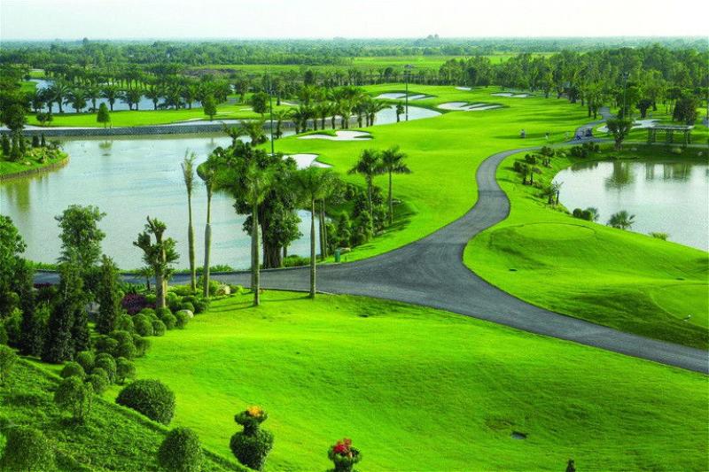 Sân golf Vĩnh Phúc Thanh Lanh với không gian xanh mát