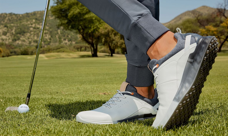 Giày golf Ecco có chất lượng tốt, được nhiều golfer lựa chọn