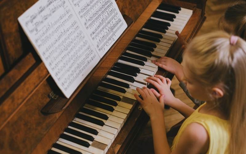 piano giúp phát triển tài năng âm nhạc cho bé