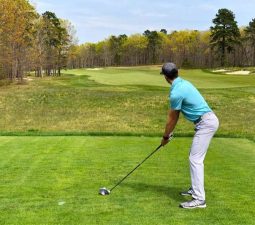 Golfer chú ý setup tư thế chuẩn nhất để có cú đánh thẳng và xa nhất