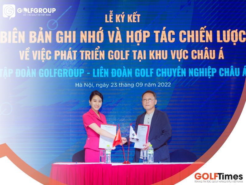 Ông Kim Kyung Ho - Chủ tịch Liên đoàn golf chuyên nghiệp Châu Á và Bà Vũ Kim Dung - Chủ tịch HĐQT Tập đoàn Golfgroup