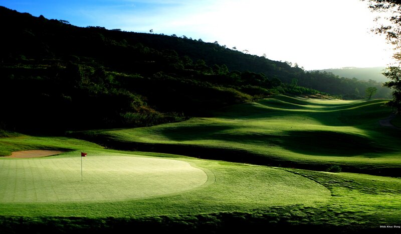 Sân golf Đà Lạt 1200 với vị trí đắc địa thu hút nhiều sự quan tâm của du khách