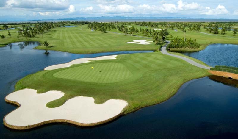 Sân golf Ruby Tree được thiết kế bởi Pacific Coast Design danh tiếng