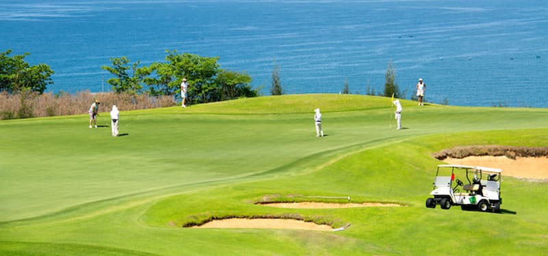 Sân golf Mũi Né có thiết kế ấn tượng với view hướng biển thơ mộng