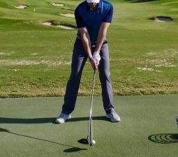 Cách Chọn Vị Trí Đặt Bóng Golf CHUẨN Nhất Từ Golfer Chuyên Nghiệp