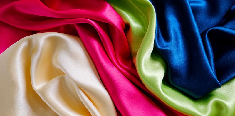 Chất liệu vải lụa Silk mang đến cảm giác dễ chịu cho người mặc