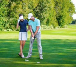 Top 5 Dụng Cụ Tập Swing Golf Hiệu Quả Được Golfer Sử Dụng Nhiều