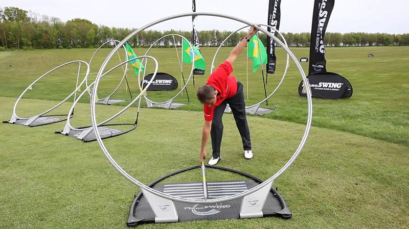 Vòng swing hỗ trợ golfer thực hiện kỹ thuật chuẩn hơn