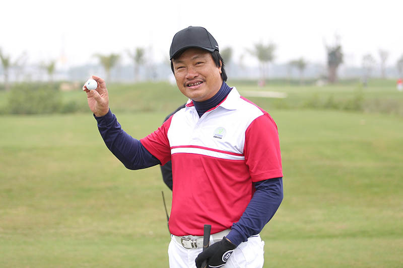 Golfer Nguyễn Đăng Quang đã ghi cú HIO với khoảng cách 179 yards