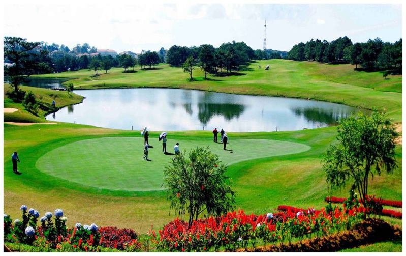 Sân golf tọa lạc tại địa bàn của 3 xã Yên Sơn, Khám Lạng và Chu Điện