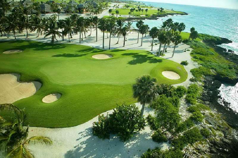Sân golf Sầm Sơn được thiết kế bởi công ty xây dựng nổi tiếng nước Mỹ