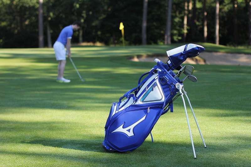 Túi golf Mizuno sở hữu những ưu điểm nổi bạt về cả thiết kế và chất lượng