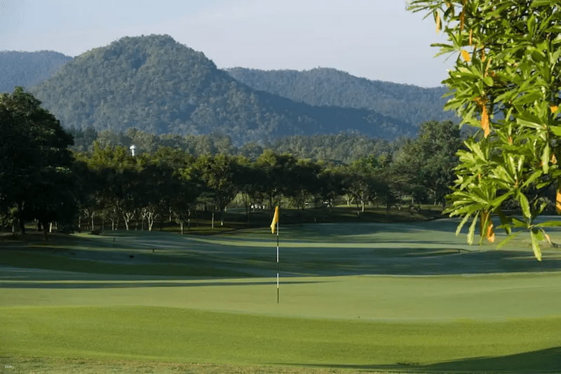 Sân golf sở hữu thiết kế độc đáo với những hố golf ấn tượng