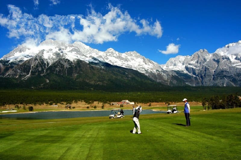 Dragon Snow Mountain Golf Club - Sân golf lớn nhất thế giới