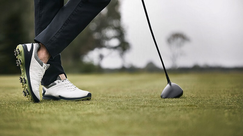 Với khả nắng chống nước hiệu quả, golfer sử dụng giày Callaway sẽ cảm thấy tự tin hơn
