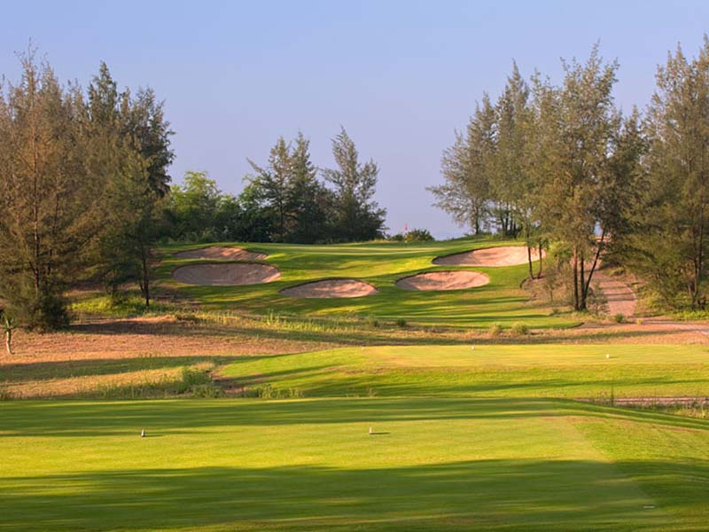 Sân Montgomerie Links Vietnam là một trong những sân golf đẹp nhất miền Trung