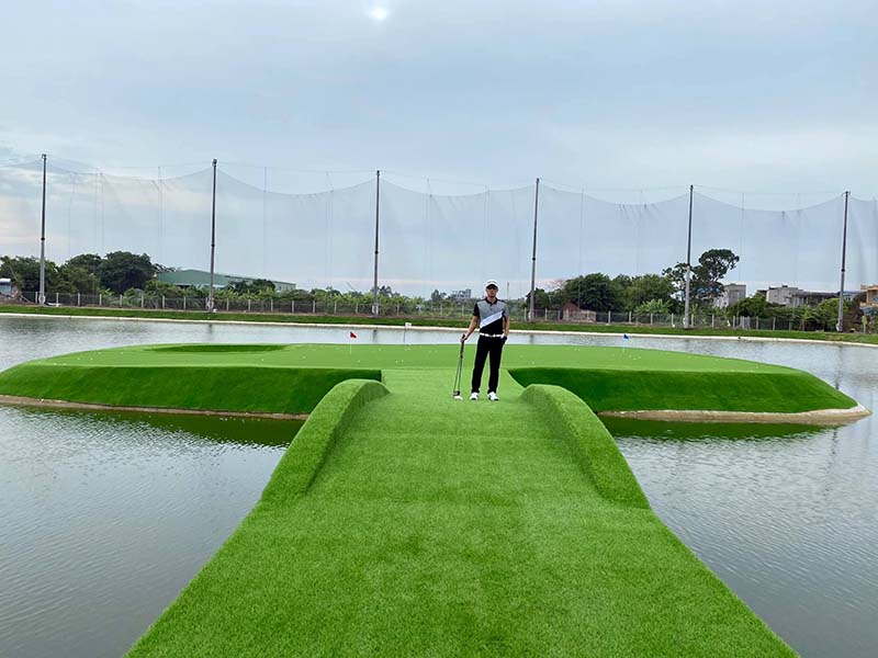 Sân golf Quang Long được thiết kế ấn tượng, hiện đại