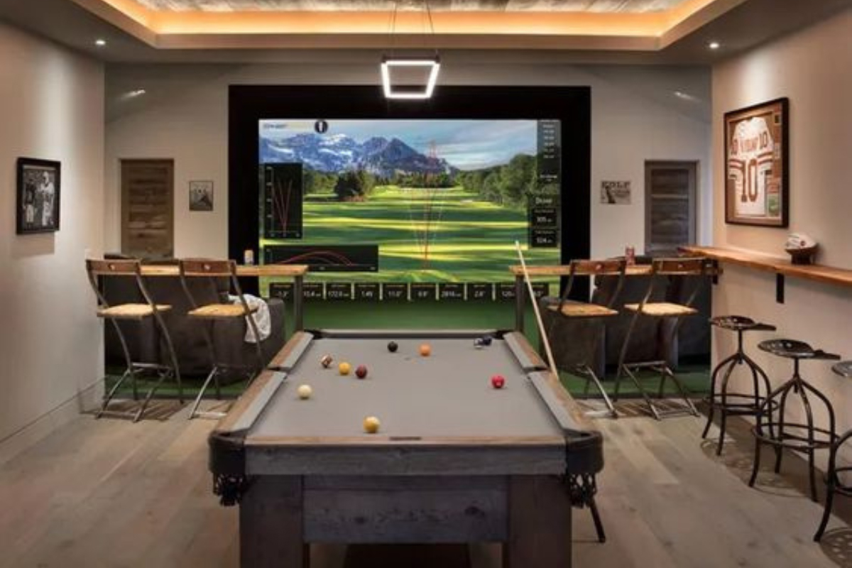 Phòng golf 3D kết hợp bàn bi-a: Hai tiện ích đẳng cấp trong doanh nghiệp