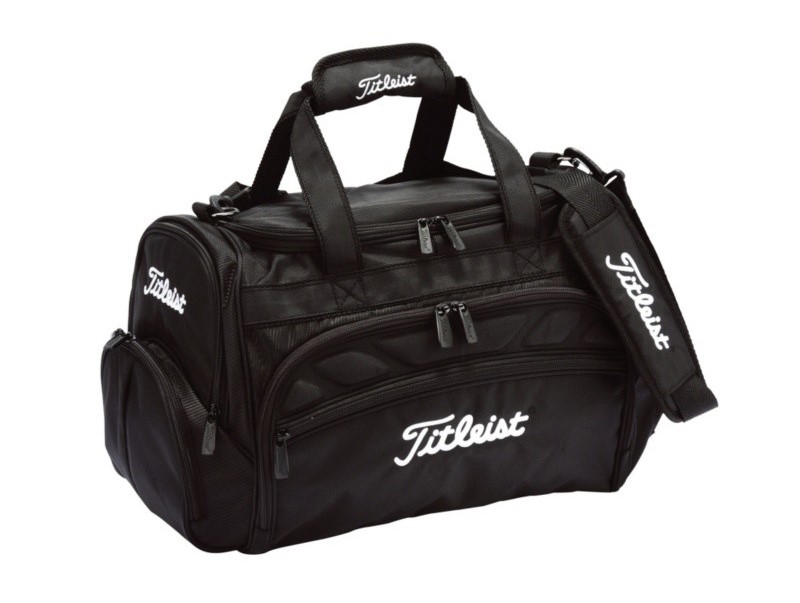 Túi đựng quần áo golf Titleist Duffel TA5TVDFL được nhiều người chơi yêu thích