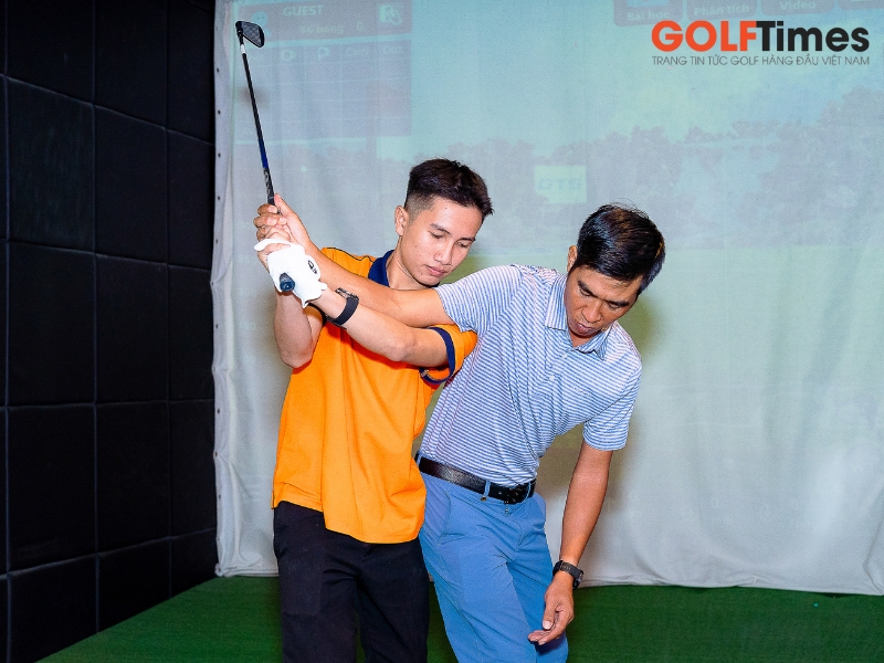 Đại Học HUTECH Đưa Sinh Viên Ngành Quản Lý Thể Thao Tham Quan Kiến Tập Tại Tập Đoàn Golfgroup