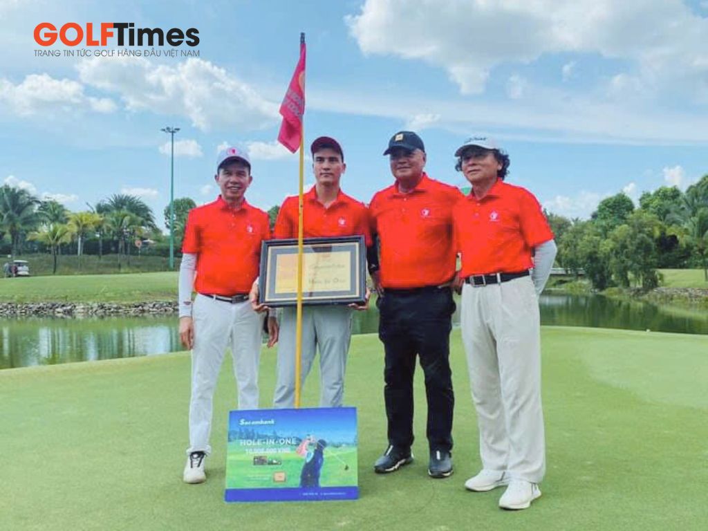 Golfer Lê Văn Tiến đoạt HIO 666 triệu đồng tại hố 5D