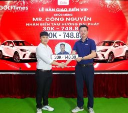 Golfer Công Nguyễn nhận biển 30K-748.88 nhờ sàn Số đỏ