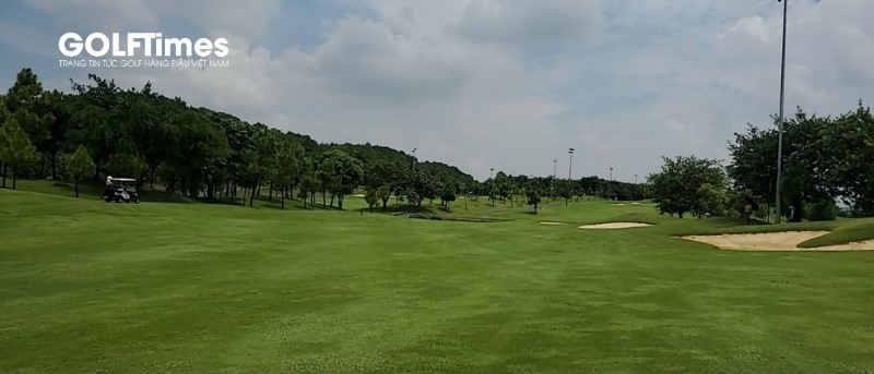 Sân golf Tràng An vẫn xanh tươi ngay sau khi bão Yagi quét qua