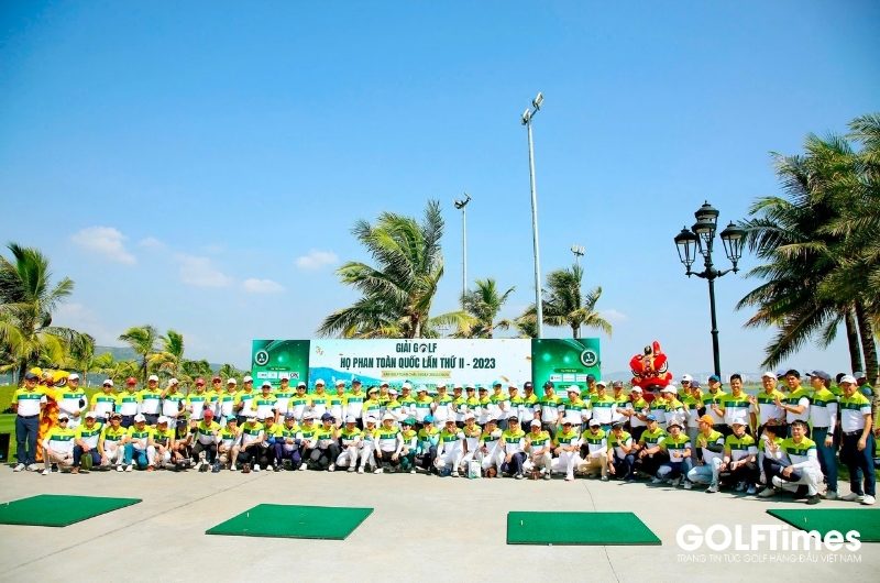 Giải golf họ Phan Toàn quốc lần thứ II được tổ chức tại sân Golf Tuần Châu - Hạ Long