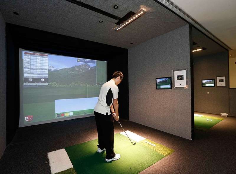 Golfer nên chú ý đến kích thước màn hình và không gian lắp đặt